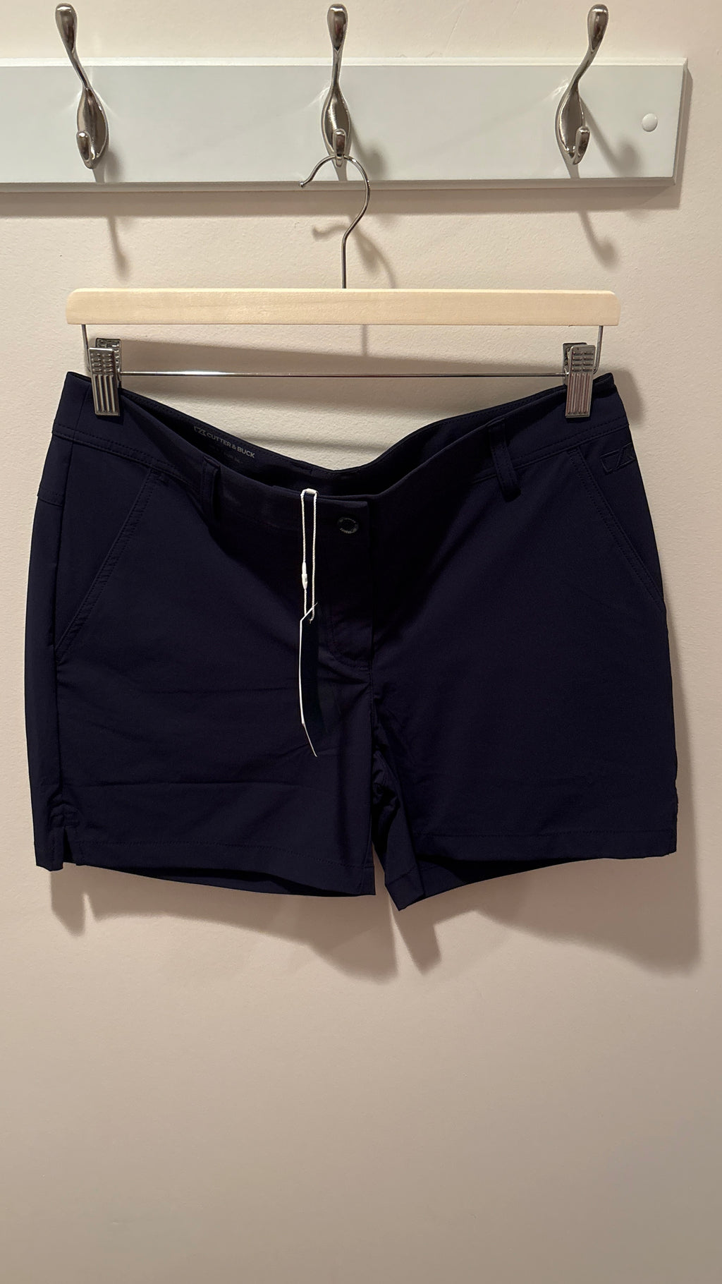 NWT Cutter and Buck Golf Shorts