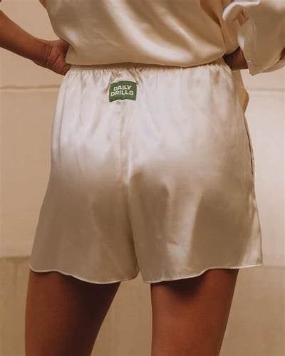 NWT Daily Drills Silky Set