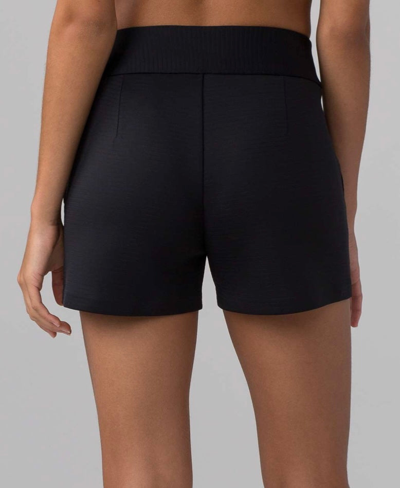 Lululemon Shaped Short