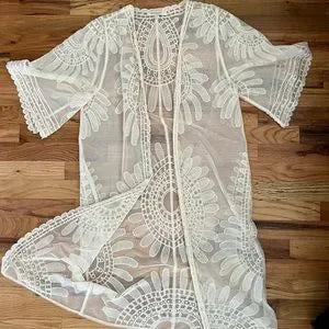 Rebellion Lace Kaftan
